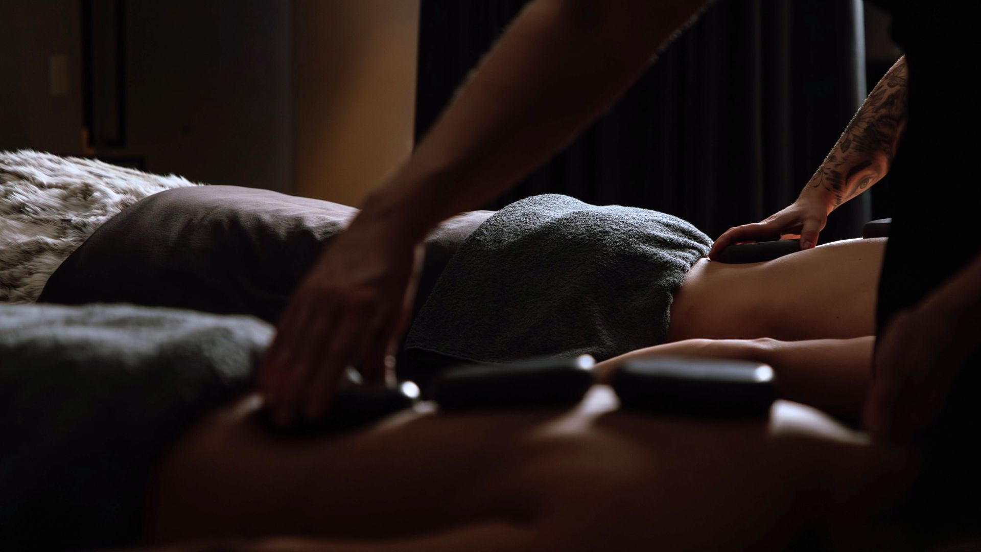 Hot stone massage at Jackalope Hotel
