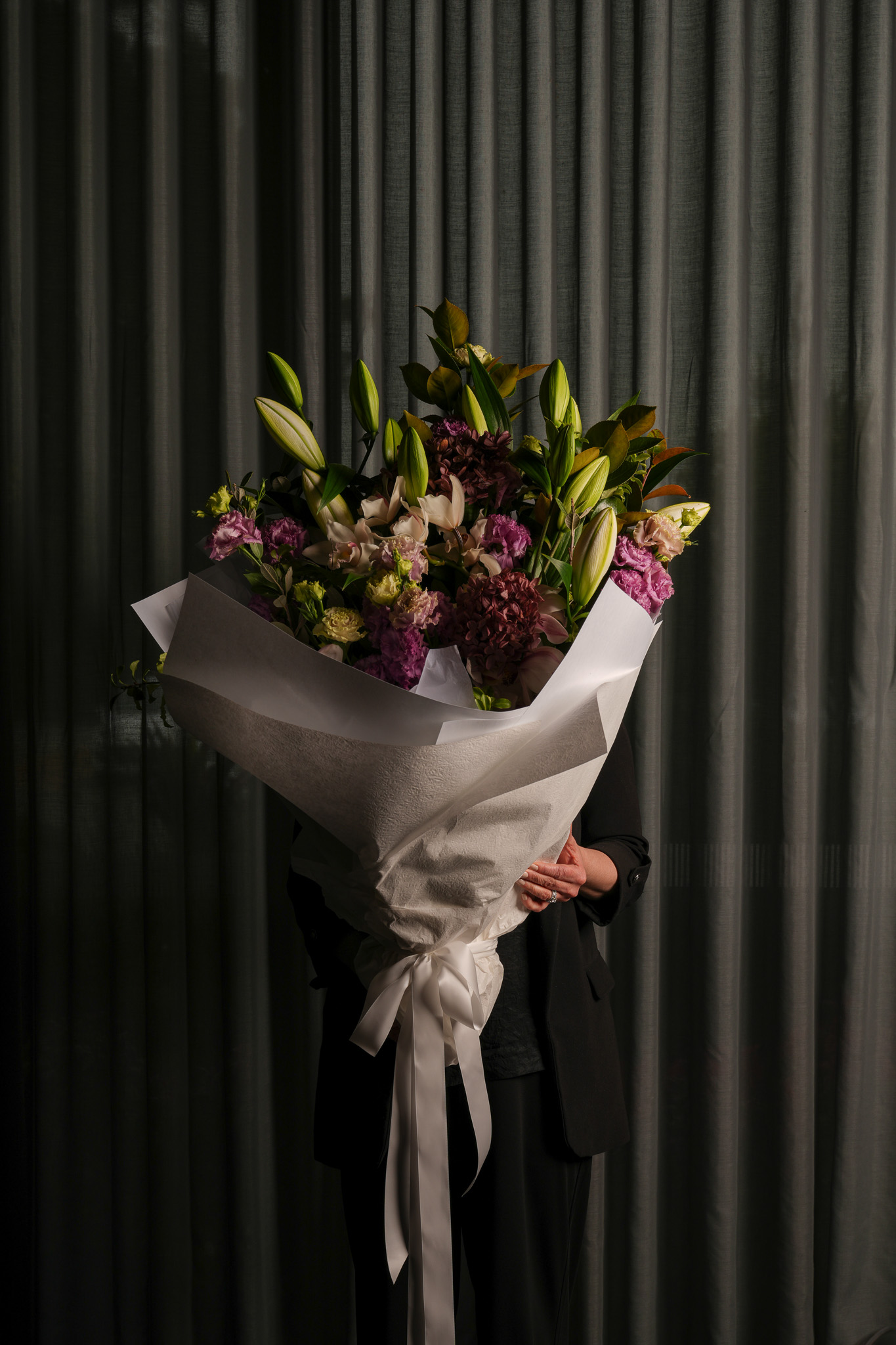 Fresh floral arrangement in a Jackalope Hotel guest room